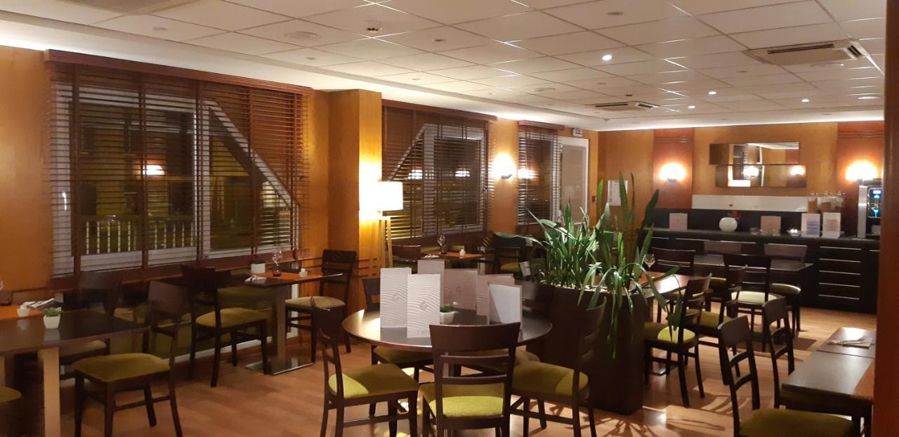 Escale Oceania Vannes Centre Екстериор снимка