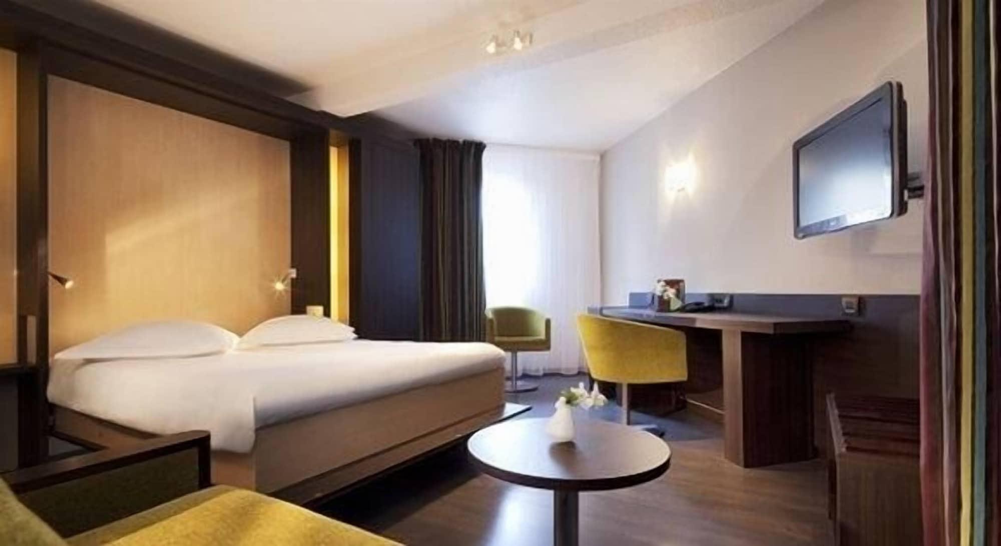 Escale Oceania Vannes Centre Екстериор снимка